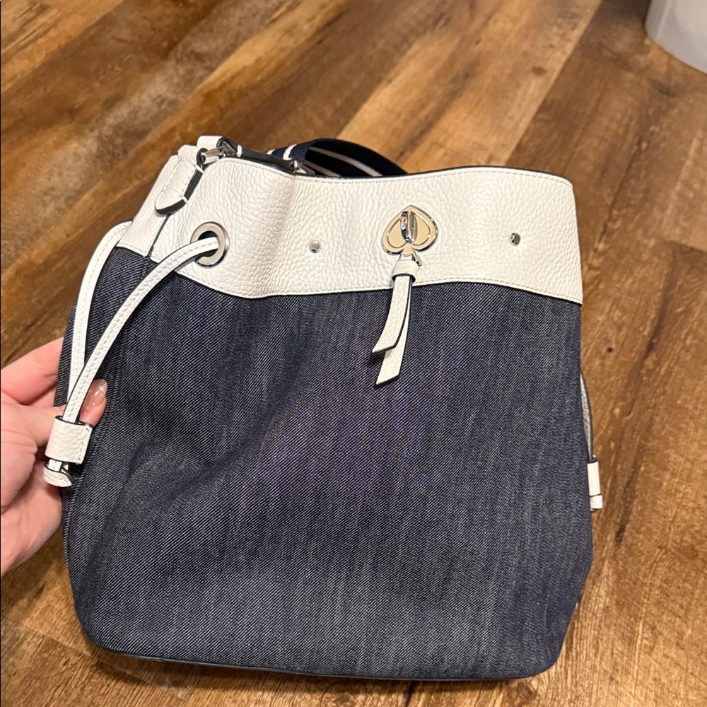 Kate Spade Navy and White Shoulder Bucket Bag - Picture 4 of 9